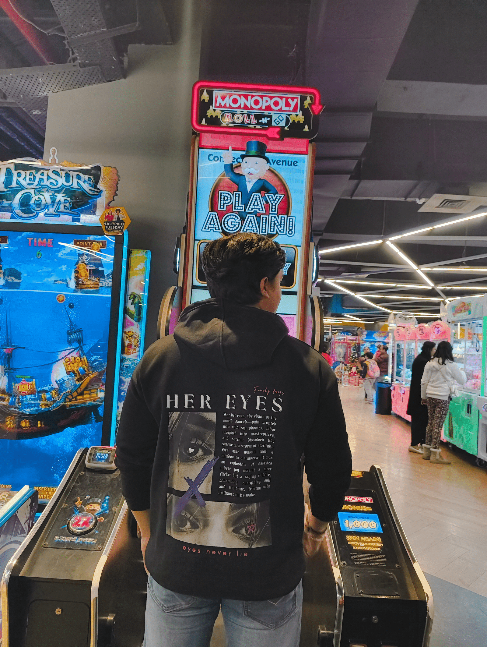 Her Eyes Oversized Hoodie – Bold Street Fashion